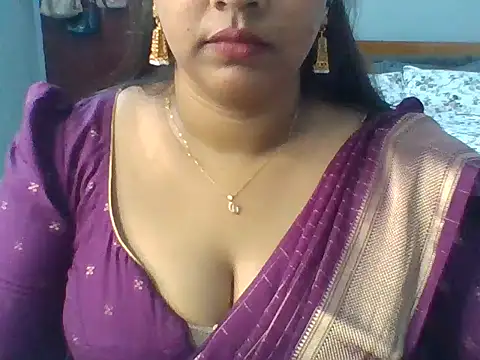 Snapshot of Tamil_hot_Meenu chatting on June 9, 3:24 pm Tamil hot Meenu online show from June 9, 3:24 pm