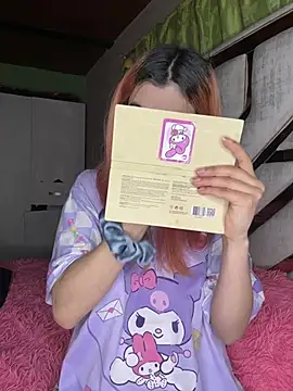 Snapshot of Nana-Komatsu chatting on June 26, 6:19 am Nana-Komatsu online show from June 26, 6:19 am