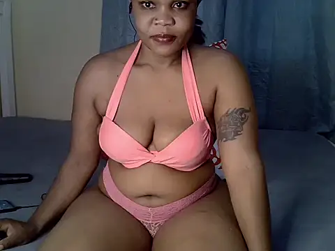 Snapshot of Verosa_Africana chatting on July 6, 7:26 am Verosa Africana online show from July 6, 7:26 am