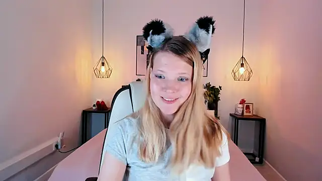 Snapshot of anita_Hitteys chatting on July 17, 8:00 am anita Hitteys online show from July 17, 8:00 am