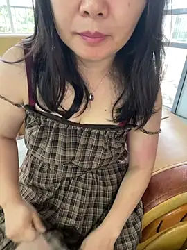 Snapshot of juerher chatting on June 11, 12:01 am juerher online show from June 11, 12:01 am