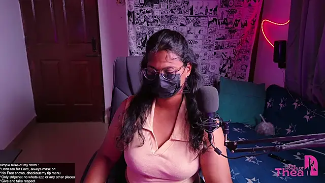 Snapshot of thea_rachel chatting on July 8, 7:36 pm thea rachel online show from July 8, 7:36 pm