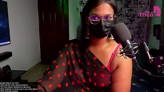 Snapshot of thea_rachel chatting on July 7, 4:26 am thea rachel online show from July 7, 4:26 am