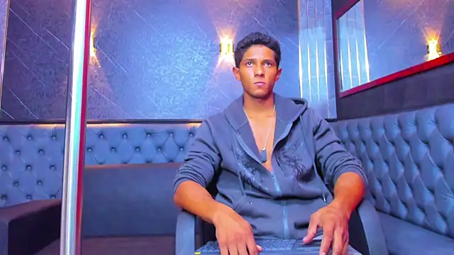 Yoel Blessed online show from June 26, 7:20 pm