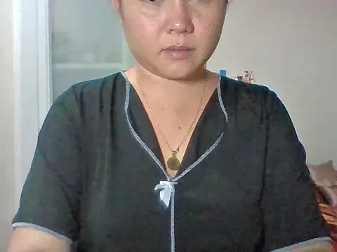 bitchychubby online show from July 6, 1:29 pm