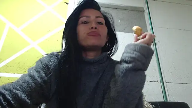 Snapshot of Nicolsweet_ chatting on July 17, 1:36 am Nicolsweet online show from July 17, 1:36 am