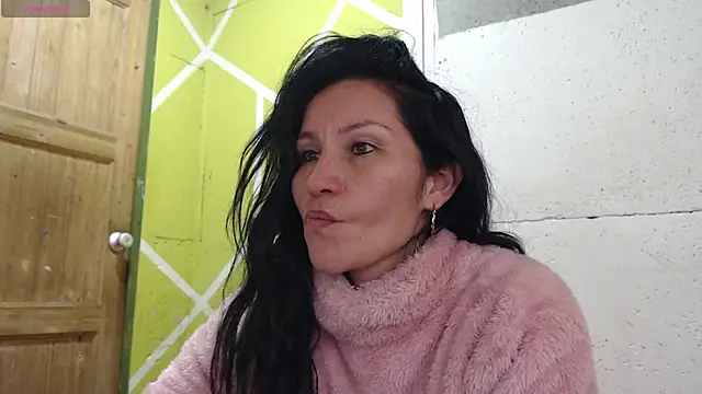 Snapshot of Nicolsweet_ chatting on June 9, 9:05 pm Nicolsweet online show from June 9, 9:05 pm