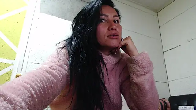 Snapshot of Nicolsweet_ chatting on June 13, 2:20 am Nicolsweet online show from June 13, 2:20 am