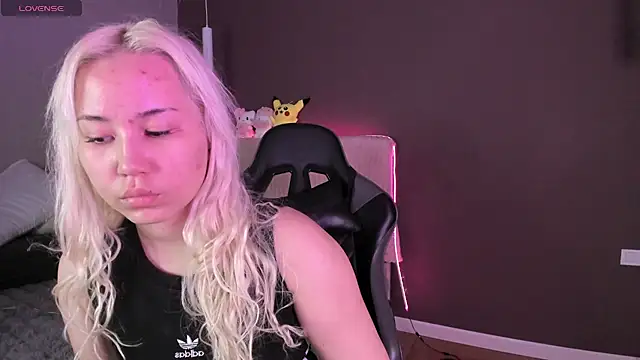 bunnyruby  online show from June 3, 1:01 pm