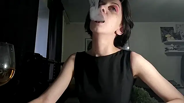 secrettt poison online show from July 4, 3:27 pm