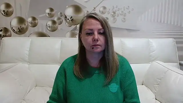 Snapshot of Zara_main chatting on June 1, 1:55 pm Zara main online show from June 1, 1:55 pm
