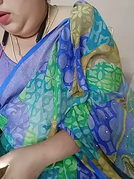 Snapshot of silky_rose29 chatting on June 5, 8:14 pm silky rose29 online show from June 5, 8:14 pm