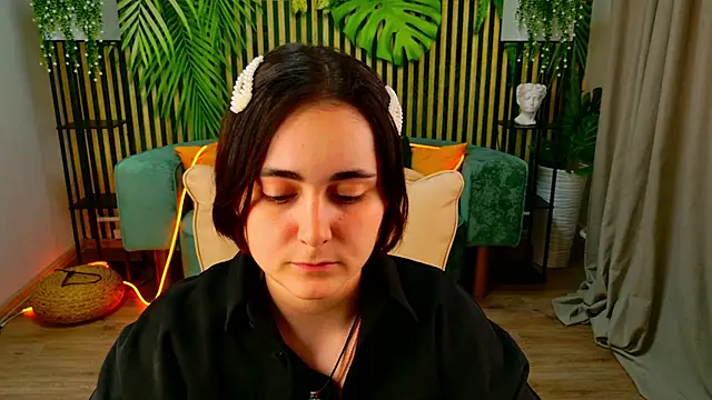 AprilMunoz online show from June 2, 11:54 am