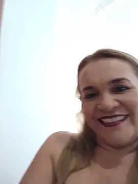 Snapshot of Sara_hilton02 chatting on June 10, 1:34 pm Sara hilton02 online show from June 10, 1:34 pm