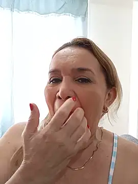 Snapshot of Sara_hilton02 chatting on July 5, 1:29 pm Sara hilton02 online show from July 5, 1:29 pm