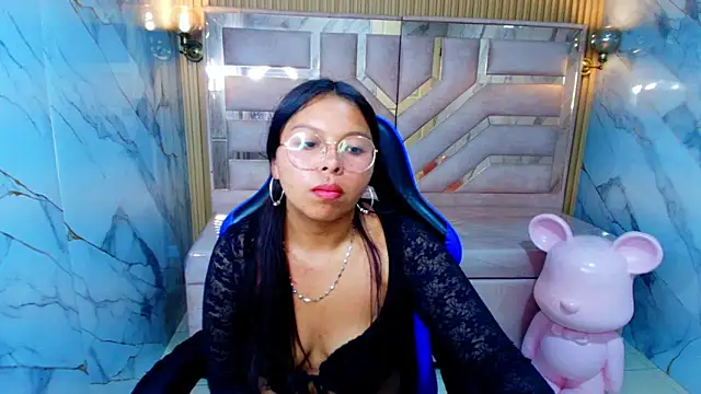 sophy r online show from June 3, 9:08 pm
