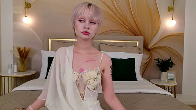 LauraDiazz online show from June 2, 6:08 pm
