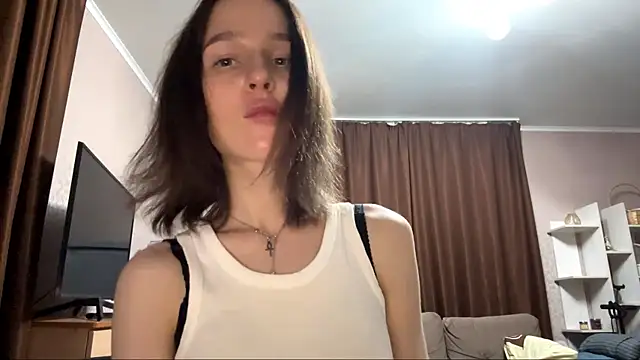 mivique online show from June 10, 11:28 pm