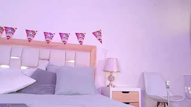 bunny blush12 online show from June 30, 7:03 pm