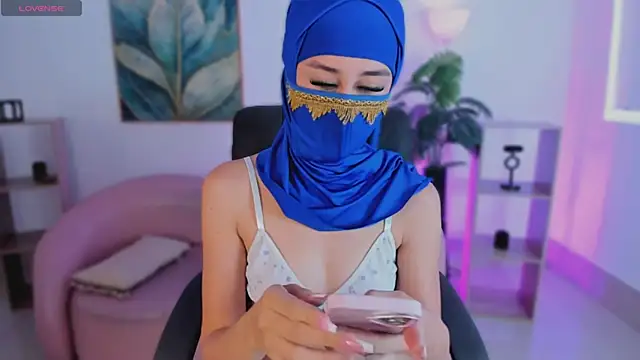 Alina Malak online show from June 9, 6:53 pm