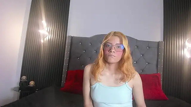 Sol Moreno online show from June 2, 7:36 pm