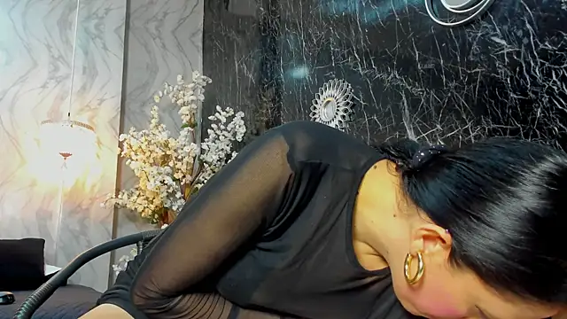 Snapshot of missnicollee chatting on July 3, 1:17 pm missnicollee online show from July 3, 1:17 pm