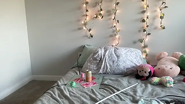 maddiliz online show from November 24, 6:41 pm