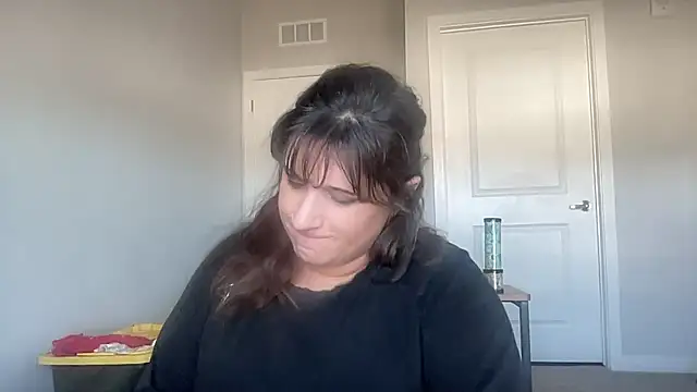 maddiliz online show from December 20, 7:28 pm