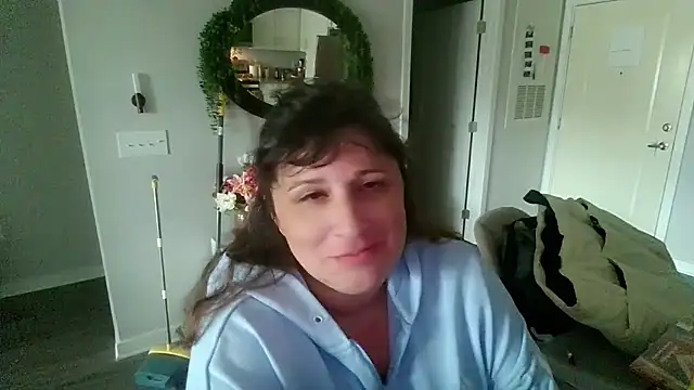maddiliz online show from April 13, 4:11 pm