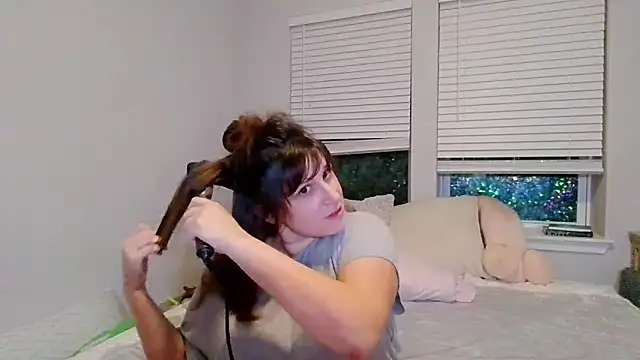 maddiliz online show from February 10, 7:51 am