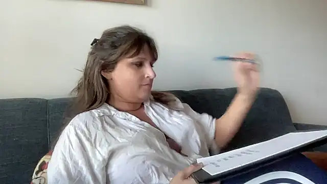 maddiliz online show from October 31, 2:46 pm