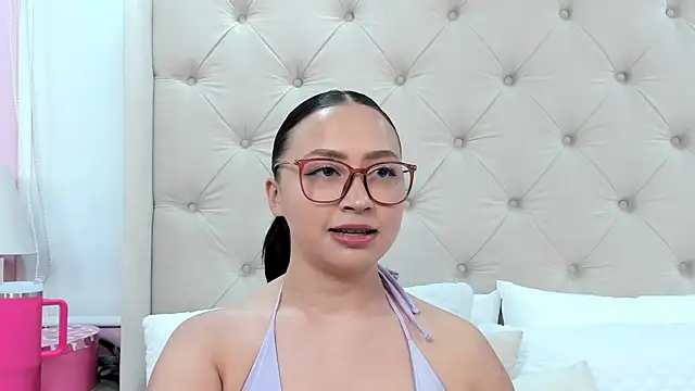 Snapshot of alana_taylor_bss chatting on July 19, 10:28 pm alana taylor bss online show from July 19, 10:28 pm