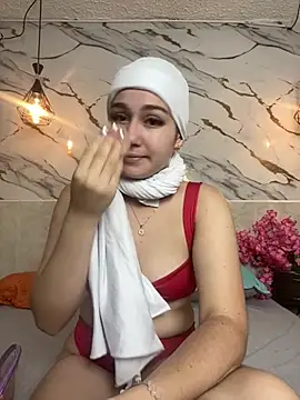 Snapshot of Sahaara chatting on July 7, 3:15 pm Sahaara online show from July 7, 3:15 pm