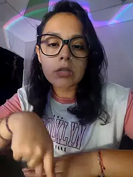 Snapshot of Miss_kittyX chatting on July 17, 11:57 pm Miss kittyX online show from July 17, 11:57 pm