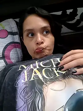 Snapshot of Miss_kittyX chatting on June 19, 11:31 pm Miss kittyX online show from June 19, 11:31 pm