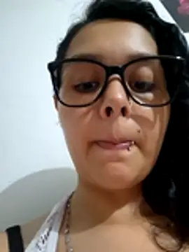 Snapshot of Miss_kittyX chatting on June 10, 9:49 pm Miss kittyX online show from June 10, 9:49 pm