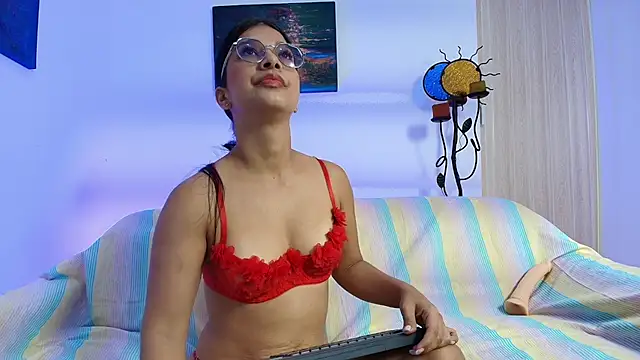 Lunaa monroee online show from July 20, 1:35 pm