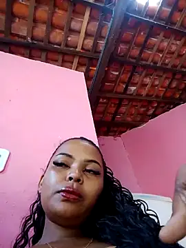 Snapshot of Silmara21 chatting on June 8, 4:29 pm Silmara21 online show from June 8, 4:29 pm