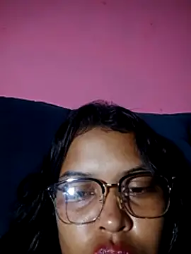 Snapshot of Silmara21 chatting on June 4, 4:06 am Silmara21 online show from June 4, 4:06 am