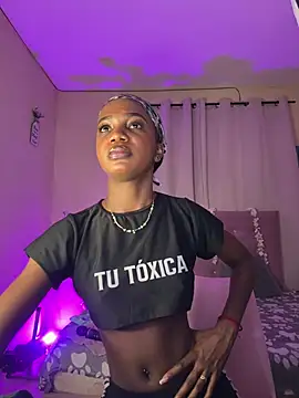 annybrannd1 online show from July 10, 6:41 pm