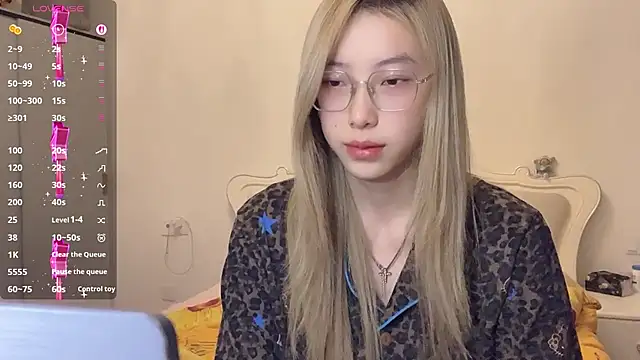 xiaoxiao-22 online show from July 1, 2:28 pm