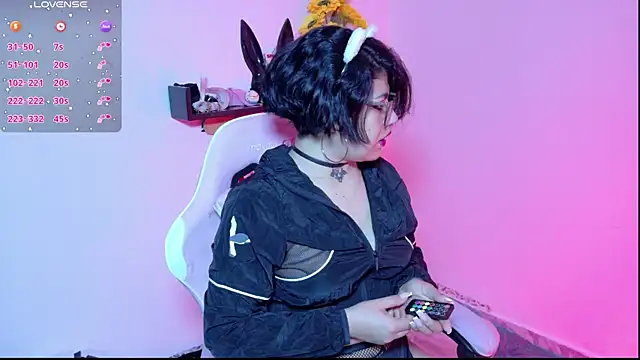 Snapshot of Meow_cat4 chatting on July 12, 7:58 pm Meow cat4 online show from July 12, 7:58 pm