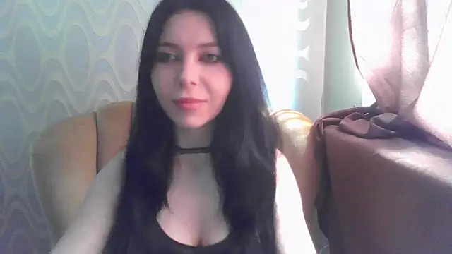 Snapshot of RileyTight chatting on June 20, 8:19 am RileyTight online show from June 20, 8:19 am