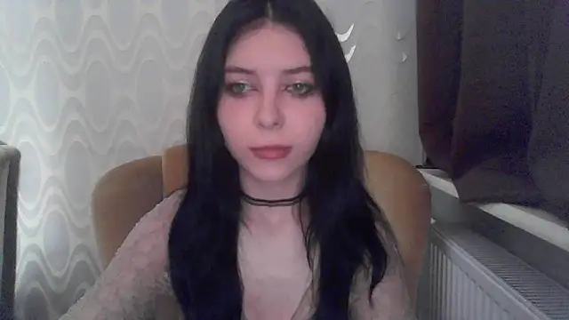 Snapshot of RileyTight chatting on June 22, 8:22 am RileyTight online show from June 22, 8:22 am