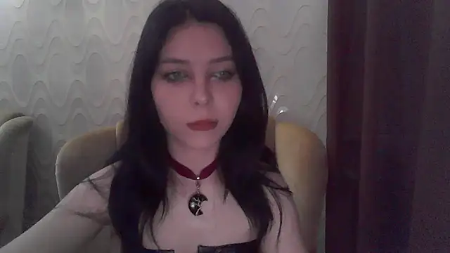 Snapshot of RileyTight chatting on June 23, 8:12 am RileyTight online show from June 23, 8:12 am