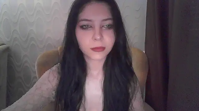 Snapshot of RileyTight chatting on June 25, 8:19 am RileyTight online show from June 25, 8:19 am