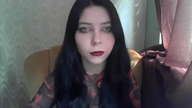 Snapshot of RileyTight chatting on June 18, 8:24 am RileyTight online show from June 18, 8:24 am