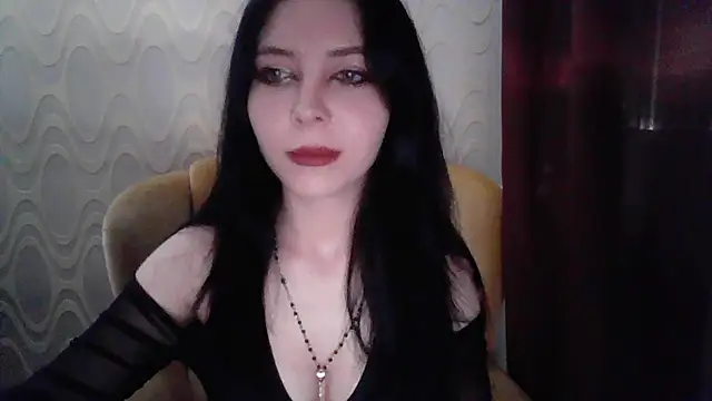 Snapshot of RileyTight chatting on July 3, 8:21 am RileyTight online show from July 3, 8:21 am
