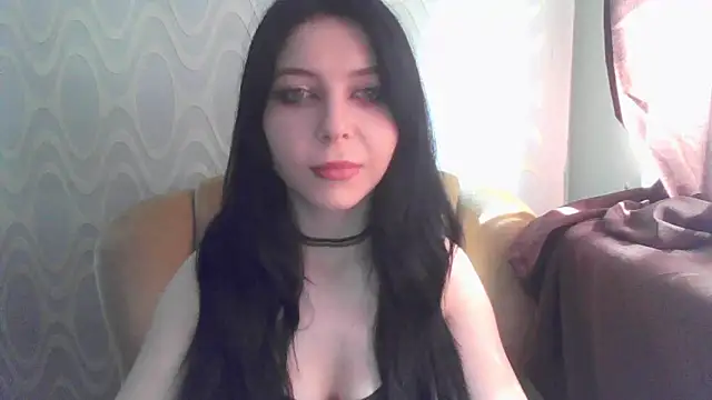 Snapshot of RileyTight chatting on June 19, 8:20 am RileyTight online show from June 19, 8:20 am