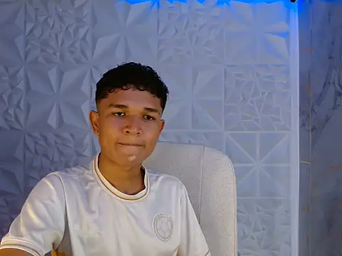 davexxx  online show from June 18, 1:48 am